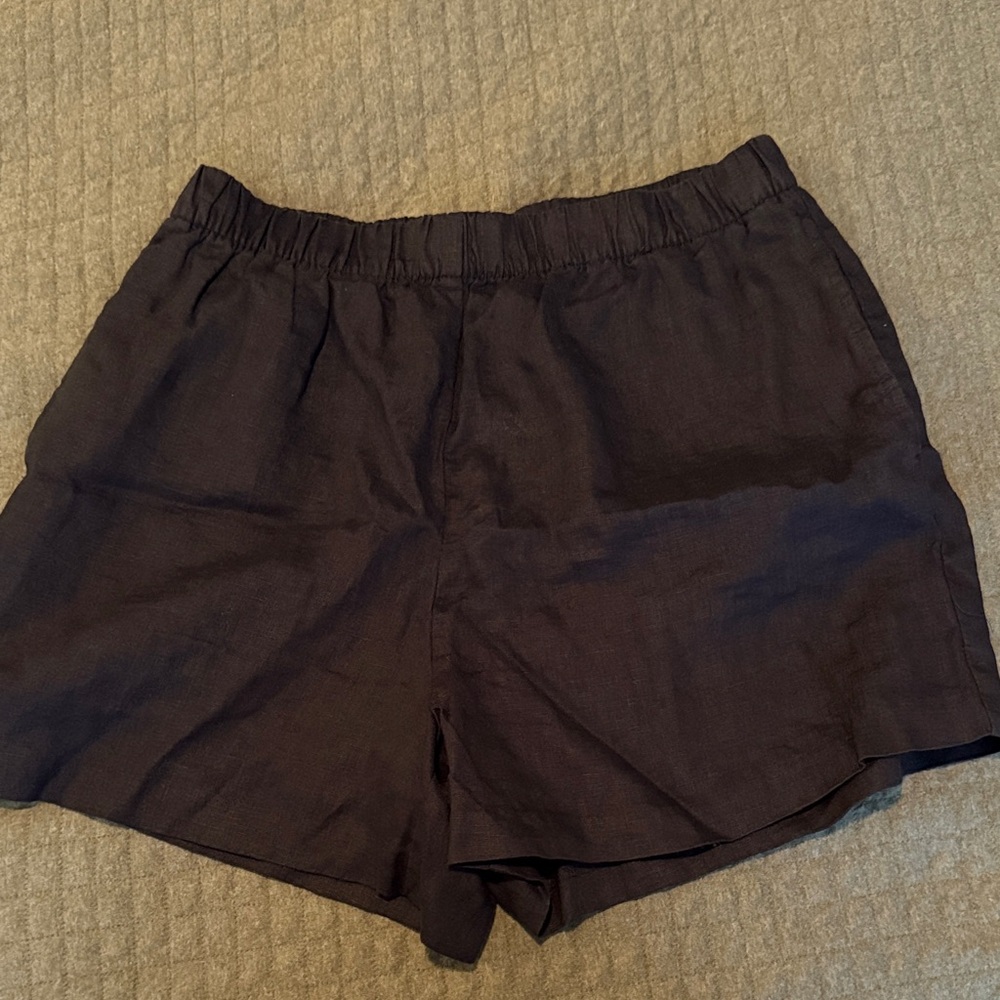 H&M Black Shorts